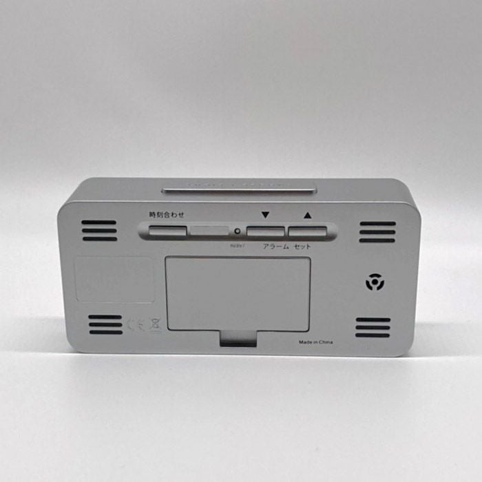 竹製目覚まし電波時計（裏）